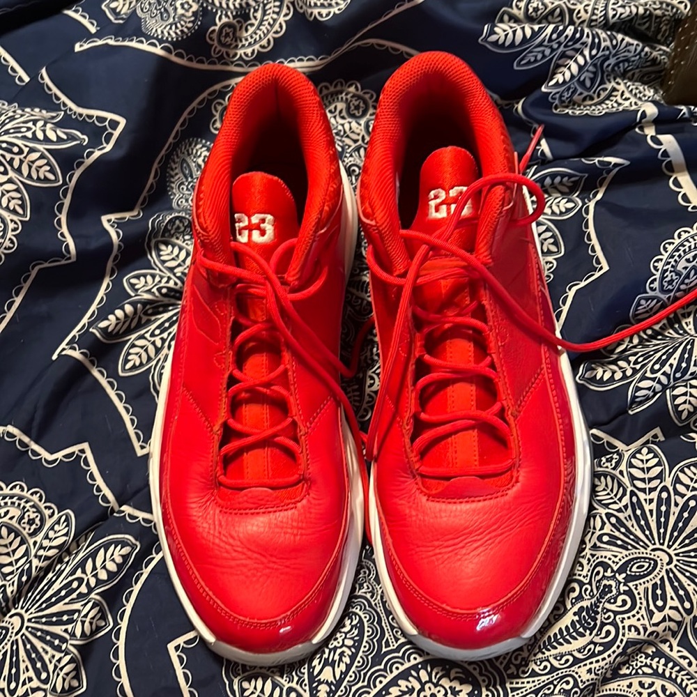 Air Jordan Max Aura 3